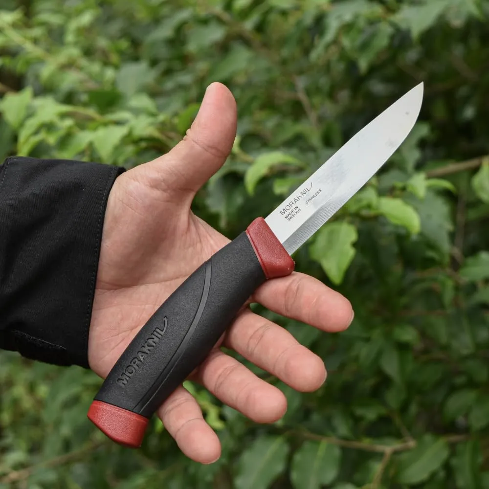 Morakniv Companion Fixed Blade Outdoor Knife with Stainless Steel Blade, 4.1-Inch, Military Green